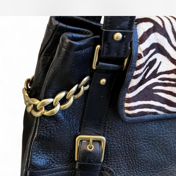Black and White Zebra  Women's Bag by Keneth Cole genuine Leather.Vintage Y2K - Picture 12 of 12